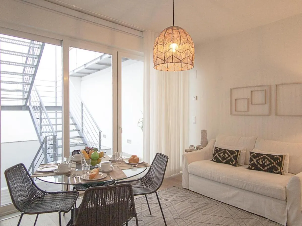 Principe Real Lovely Apt With Ac Lisbon Portugal