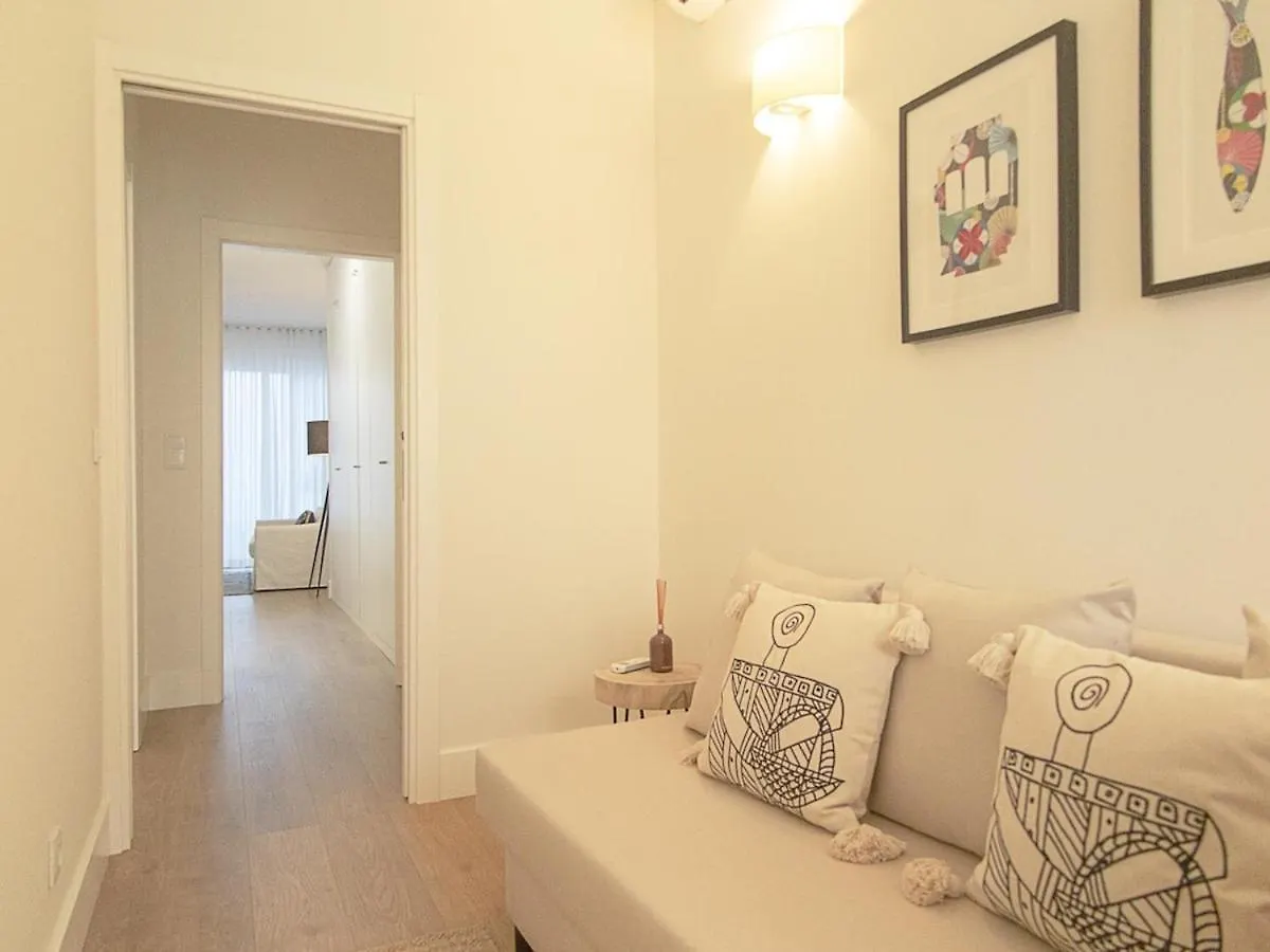 Principe Real Lovely Apt With Ac Lisbon Apartment